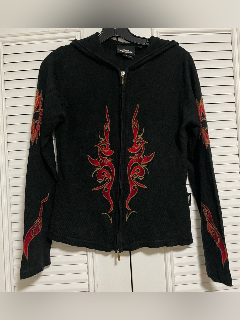 Harley-Davidson Black Zip-Up Hoodie with Red and Gold Flame Embroidery - Picture 5 of 9